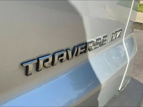 Used 2012 Chevrolet Traverse LTZ FWD image 8
