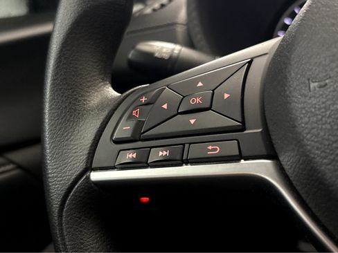 Used 2024 Nissan Sentra SV image 13