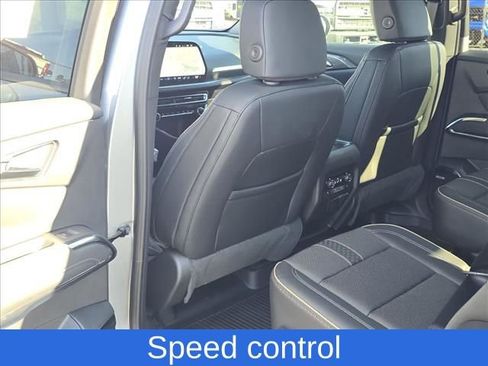 New 2026 Chevrolet Traverse High Country image 15