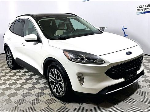Certified 2020 Ford Escape SEL FWD image 3