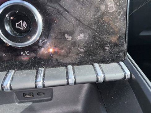 Used 2025 GMC Terrain Elevation image 45