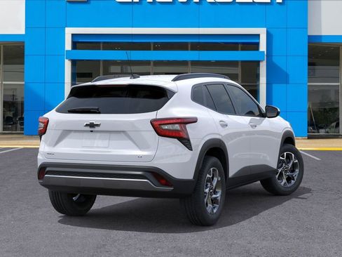 New 2026 Chevrolet Trax LT w/ Driver Confidence Package image 4