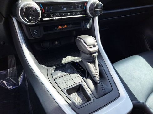 Used 2024 Toyota RAV4 XLE Premium image 21