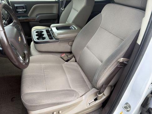 Used 2018 Chevrolet Silverado 1500 LT w/ All Star Edition RWD image 11