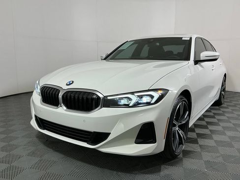 Used 2023 BMW 330i Sedan w/ Driving Assistance Package RWD image 2