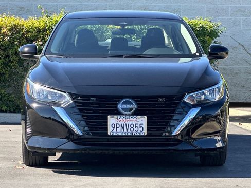 Used 2025 Nissan Sentra S image 9