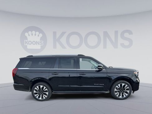 New 2026 Ford Expedition Max Platinum image 8