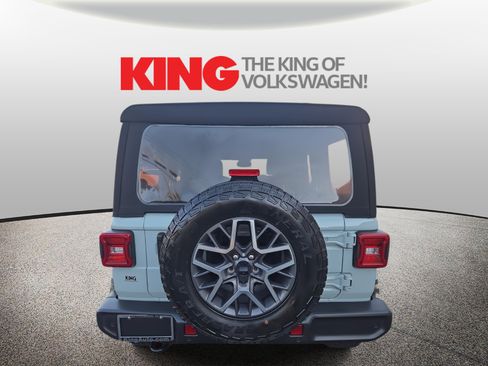 Used 2024 Jeep Wrangler Sahara w/ Technology Group image 6