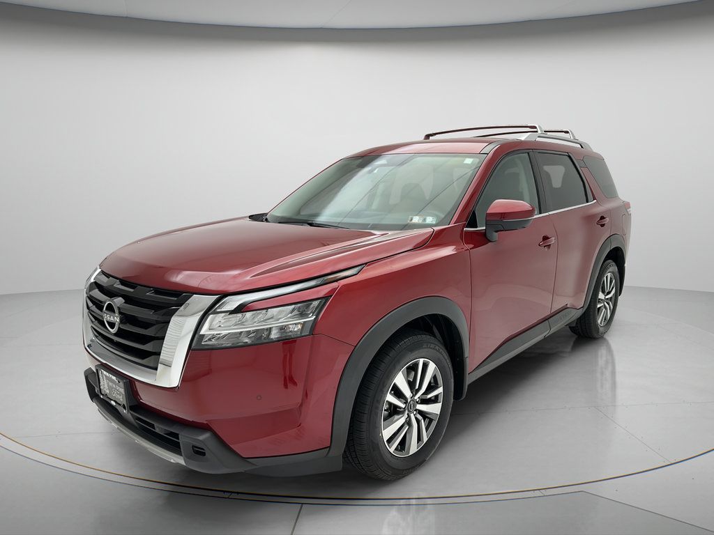 Used 2024 Nissan Pathfinder SL AWD/4WD image 3