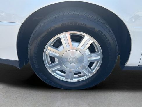 Used 2005 Cadillac De Ville w/ Equipment Group FWD image 25