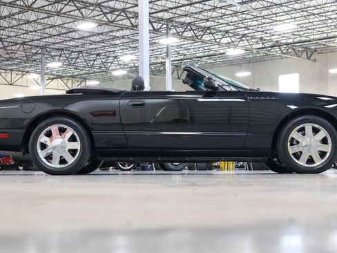 Used 2002 Ford Thunderbird RWD image 7