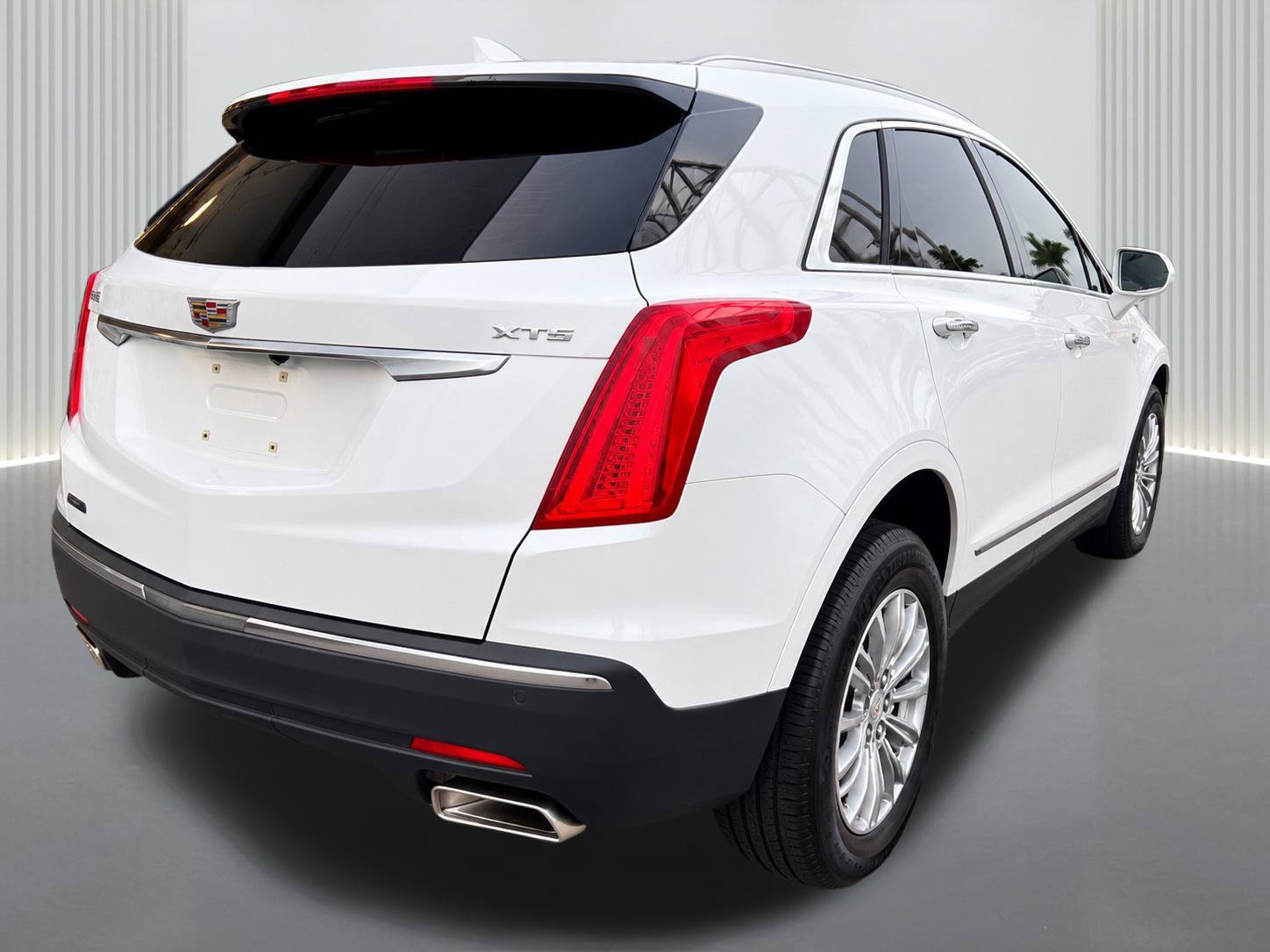Used 2018 Cadillac XT5 Luxury FWD image 9