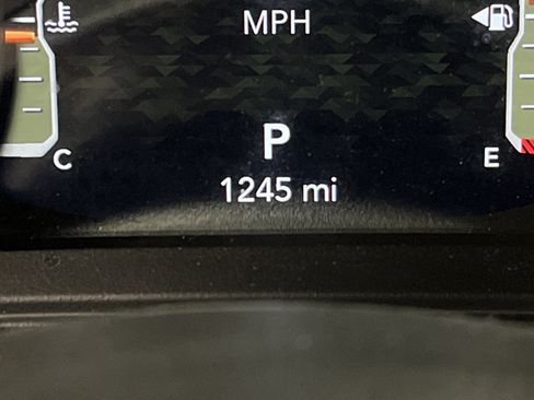 Used 2024 Jeep Wrangler Unlimited Sport AWD/4WD image 6