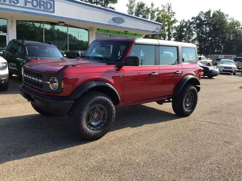 New 2025 Ford Bronco 4-Door w/ Sasquatch Package image 8