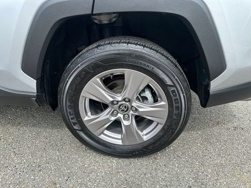Used 2023 Toyota RAV4 XLE AWD/4WD image 15