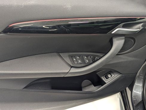 Used 2021 BMW X1 xDrive28i w/ Premium Package image 10