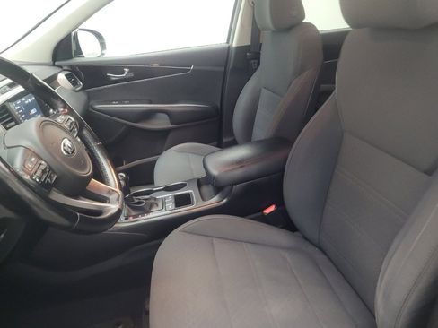 Used 2018 Kia Sorento FWD V6 w/ LX V6 Convenience Package image 17