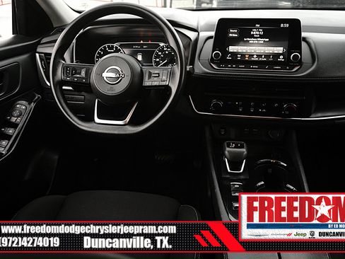 Used 2024 Nissan Rogue S FWD image 17