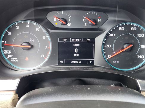 Used 2023 Chevrolet Traverse LS FWD image 14