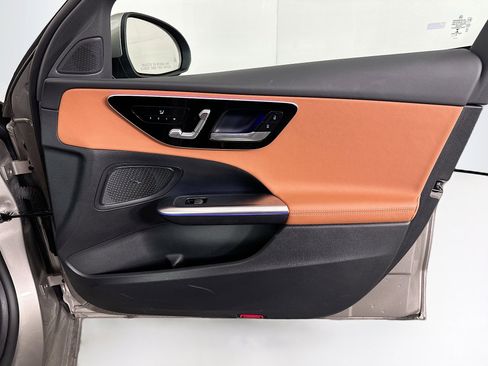 Used 2023 Mercedes-Benz C 300 Sedan image 32