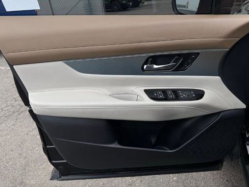 Certified 2025 Nissan Murano Platinum w/ Cargo Package image 20