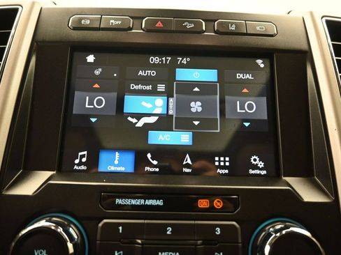 Used 2019 Ford F350 Lariat w/ Lariat Ultimate Package AWD/4WD image 15
