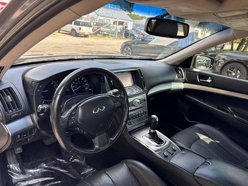 Used 2015 INFINITI Q40 AWD w/ Navigation Package image 11