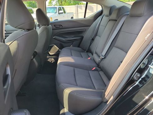 Used 2024 Nissan Altima 2.5 SV FWD image 15