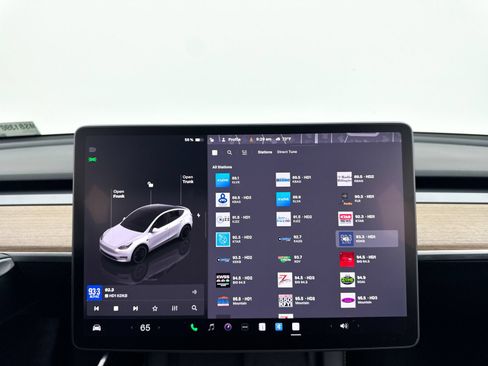 Used 2022 Tesla Model Y Performance AWD/4WD image 22