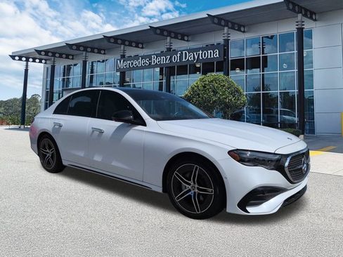 Used 2025 Mercedes-Benz E 350 Sedan image 2