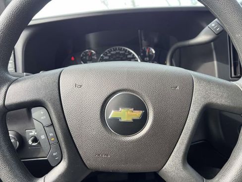 Certified 2024 Chevrolet Express 3500 LT w/ LT Preferred Equipment Group image 23