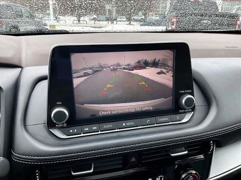 Certified 2022 Nissan Rogue SV image 19