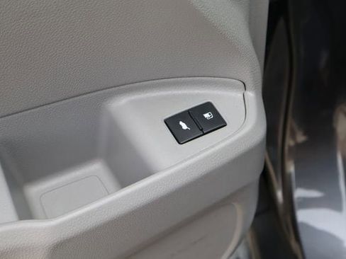 Used 2017 Honda Pilot Touring image 25
