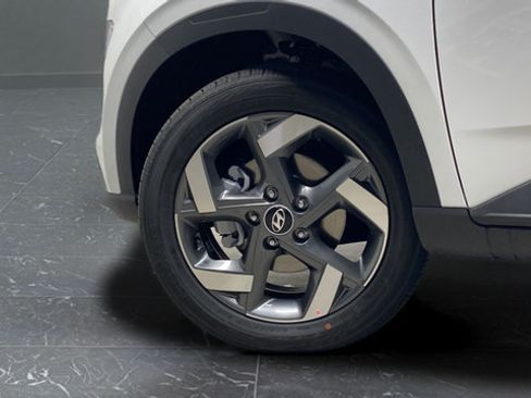 New 2026 Hyundai Venue SEL FWD image 30