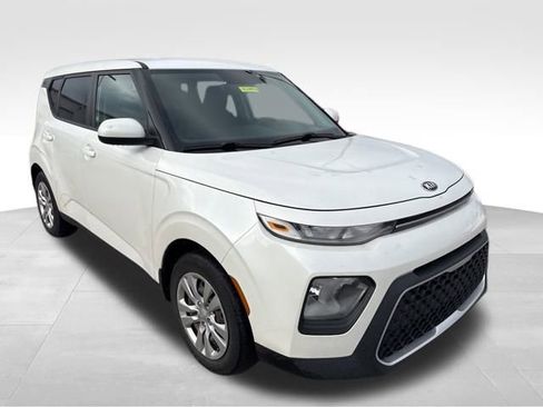 Used 2021 Kia Soul LX image 1