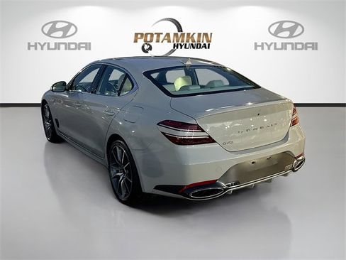Used 2026 Genesis G70 2.5T image 7