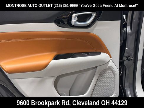 Used 2022 Jeep Compass Limited image 34