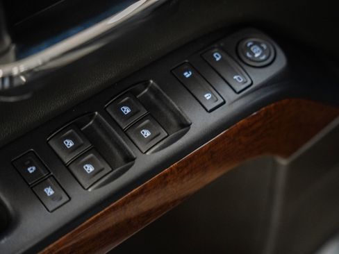 Used 2017 GMC Sierra 1500 SLE w/ SLE Value Package image 44