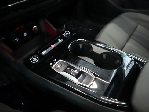 New 2027 Audi Q6 e-tron Premium Plus AWD/4WD image 21