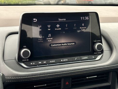 Used 2023 Nissan Rogue SV image 24