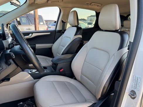 Certified 2020 Ford Escape SEL image 14