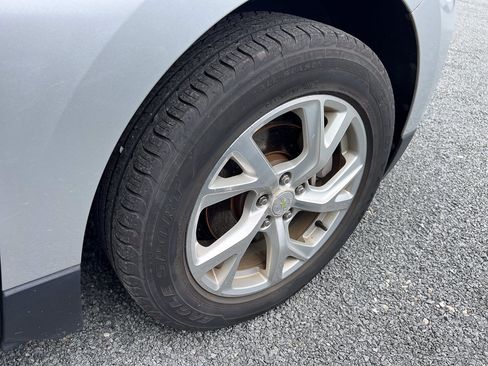 Used 2018 Chevrolet Equinox LT FWD image 7
