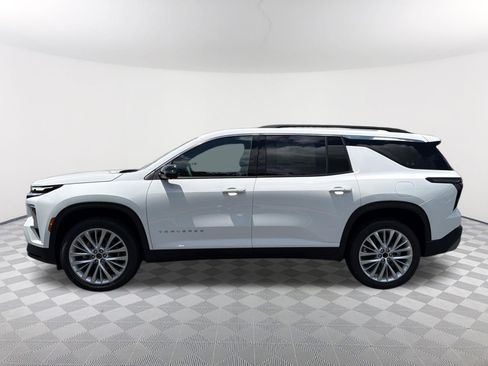New 2026 Chevrolet Traverse LT w/ Driver Confidence Package FWD image 8