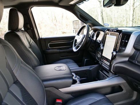 Used 2024 RAM 3500 Laramie w/ Night Edition image 51