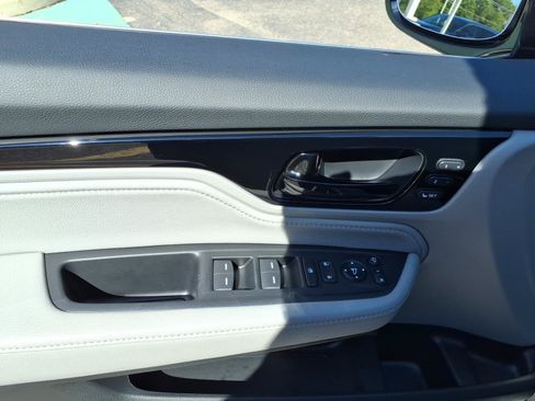 Used 2024 Honda Odyssey Elite image 15