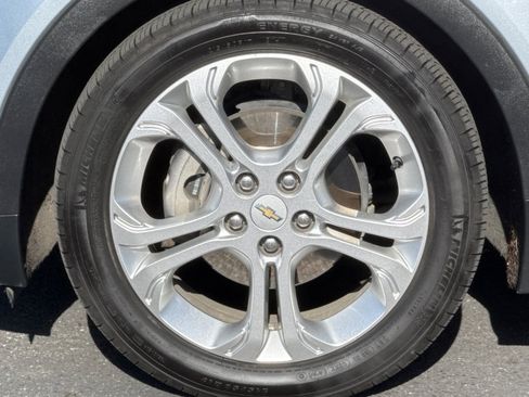 Used 2017 Chevrolet Bolt LT FWD image 41