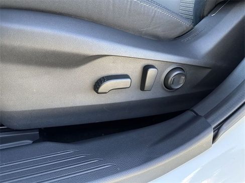 Certified 2025 Subaru Outback Premium image 19