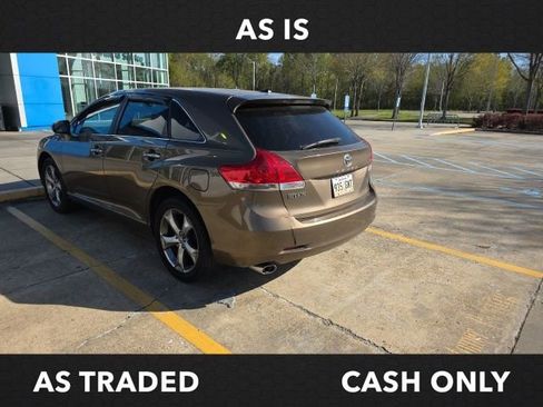 Used 2010 Toyota Venza image 4