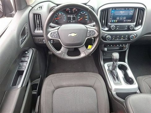 Used 2022 Chevrolet Colorado LT w/ Safety Package image 12