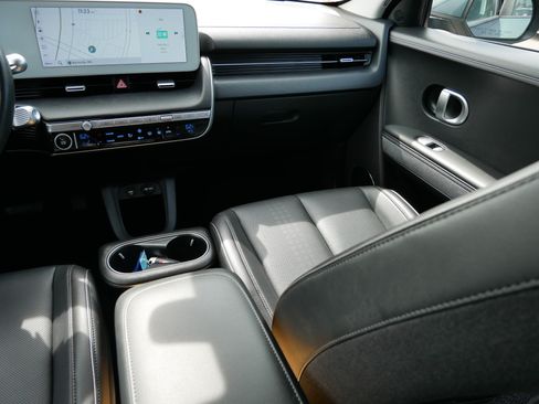 Certified 2023 Hyundai Ioniq 5 SEL AWD/4WD image 11